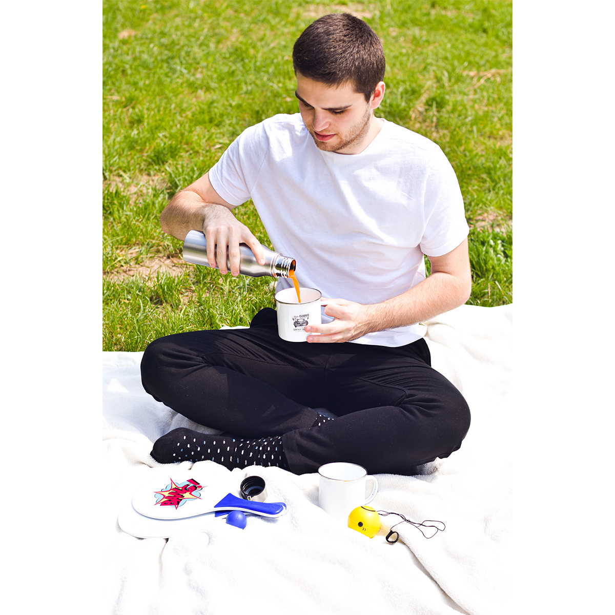 R08230.06.O - Kubek emaliowany Oldie 500 ml, biały - druga jakość