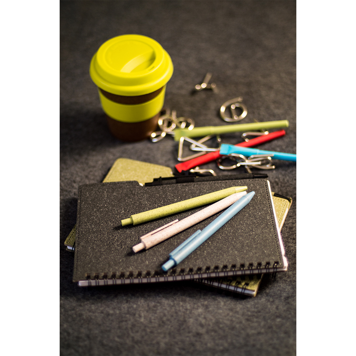 R73437.13 - Długopis Eco-written, beżowy